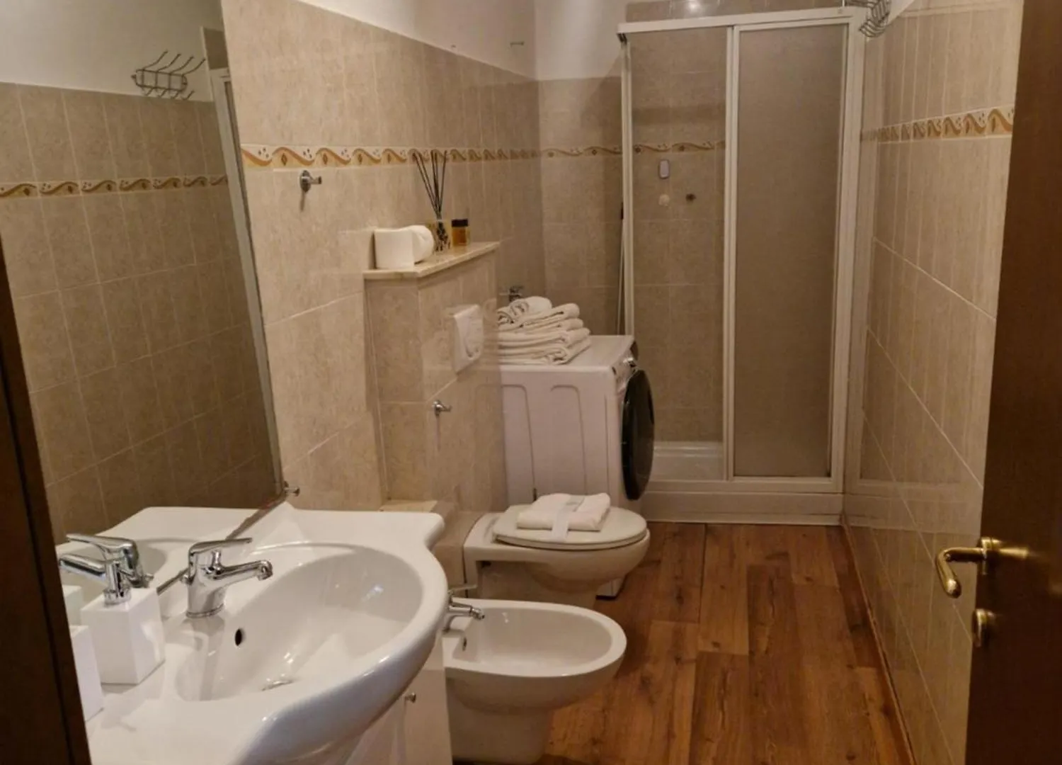 Lake Alley Apartment Como
